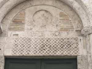 Particolare esterno Battistero, Ascoli Piceno